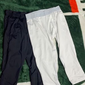 Athletic 3/4 quarter leggings black/white pair